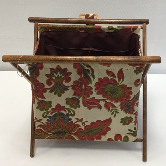 unbranded Other - Vintage Floral Canvas Crochet Supply Craft Tote with Wooden Frame and Supplies 🧡